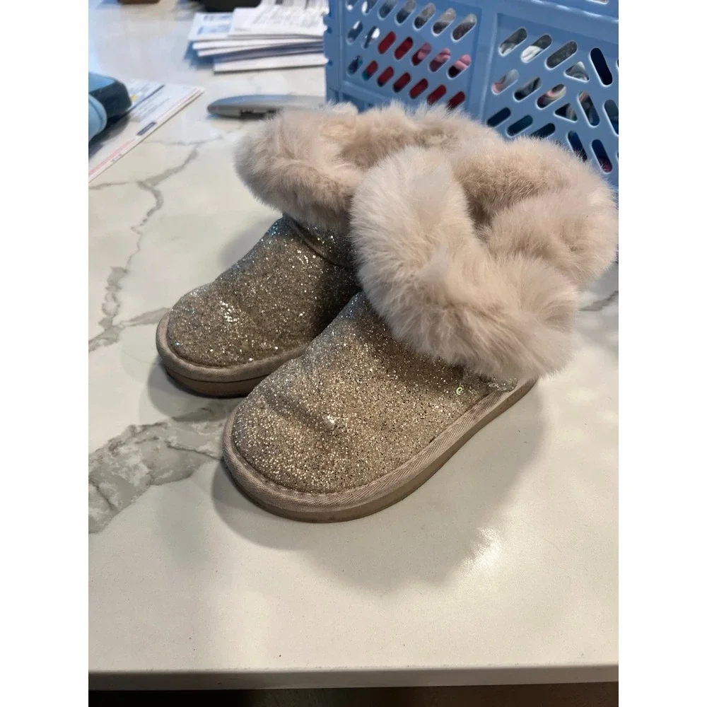 Boutique brand, glitter boots girls size 11.5‎
